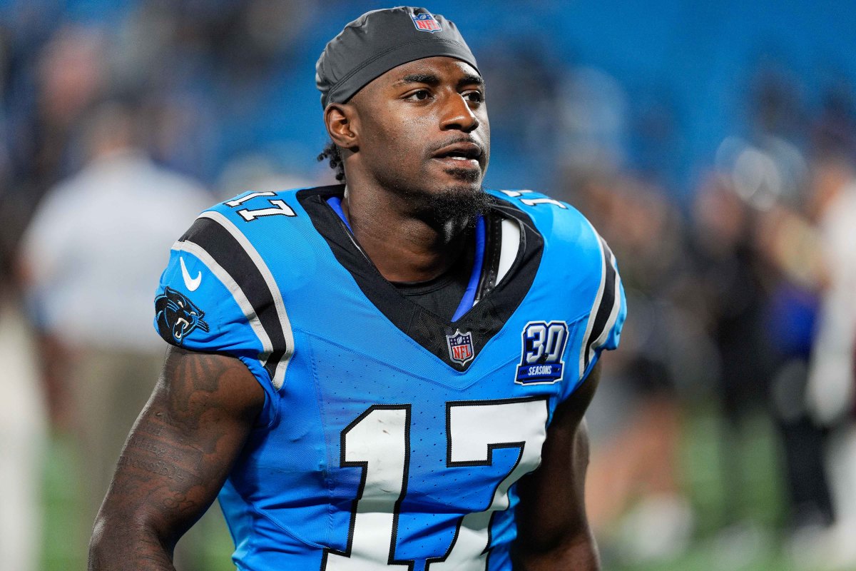 Xavier Legette Dives Into Mud to Help Friend in Need - Athlon Sports