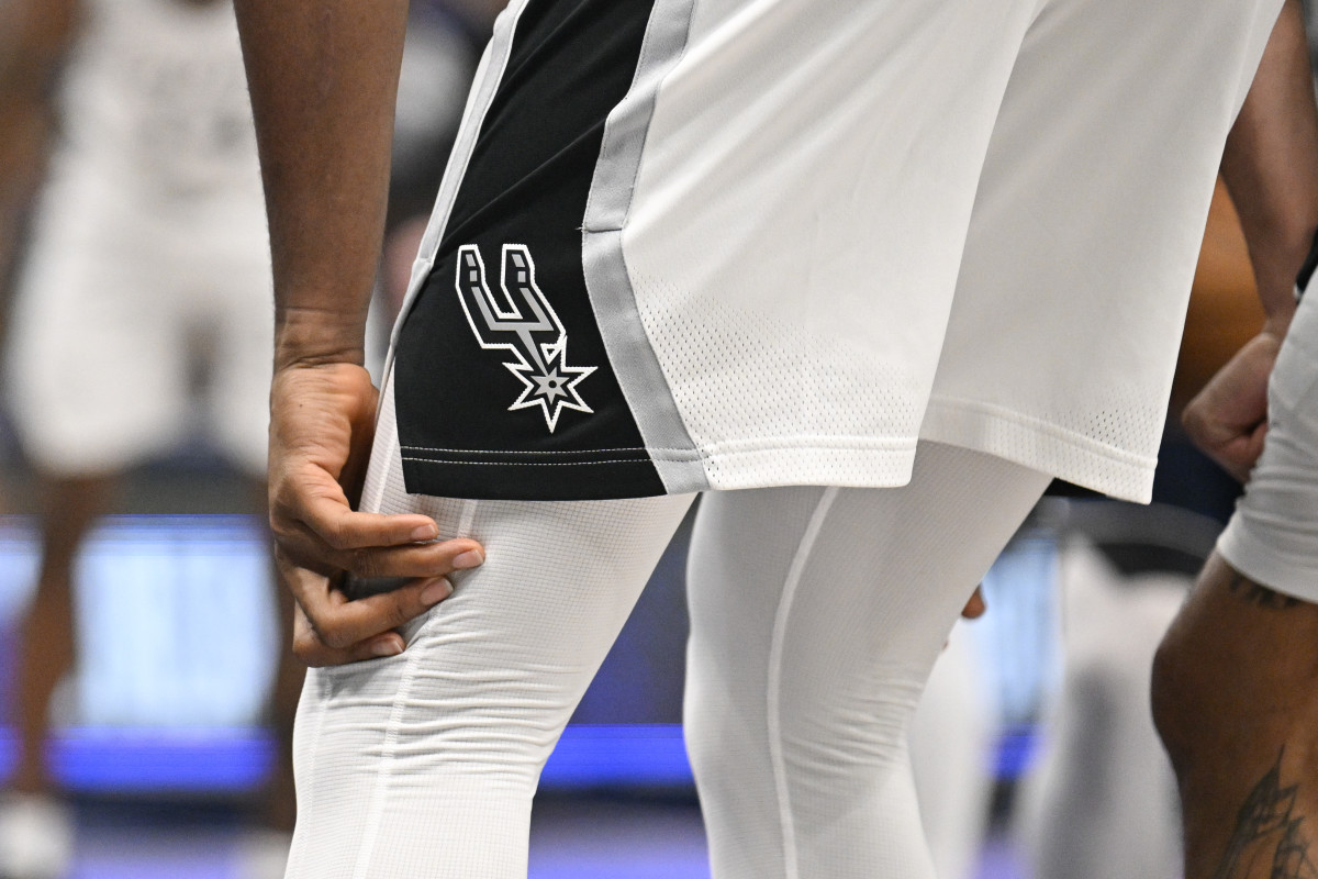 NBA Insider Pitches Bold Spurs Trade Ahead of Draft - Athlon Sports