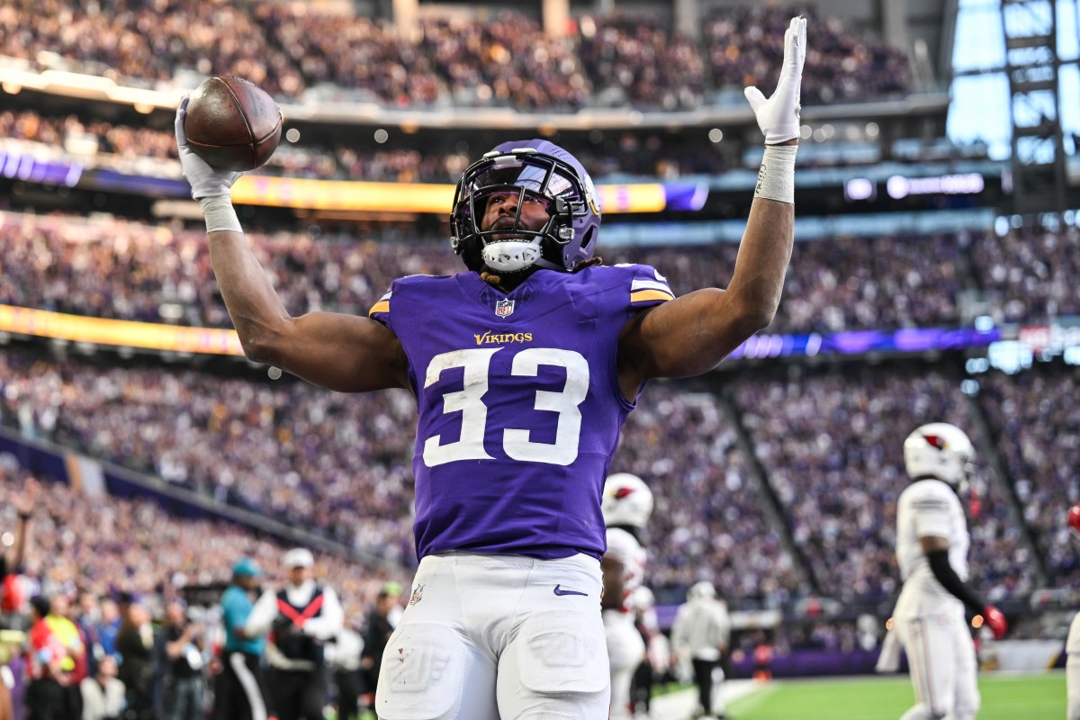 Vikings' Justin Jefferson Reacts to Major Aaron Jones Announcement - Athlon  Sports