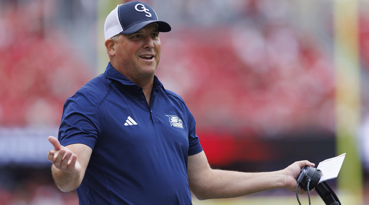 Clay helton discount
