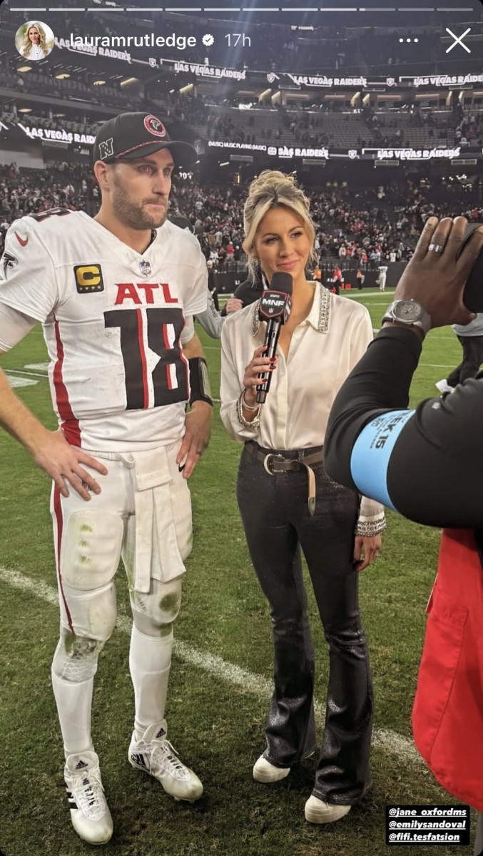 Laura Rutledge Turned Heads With 'Monday Night Football' Outfit ...