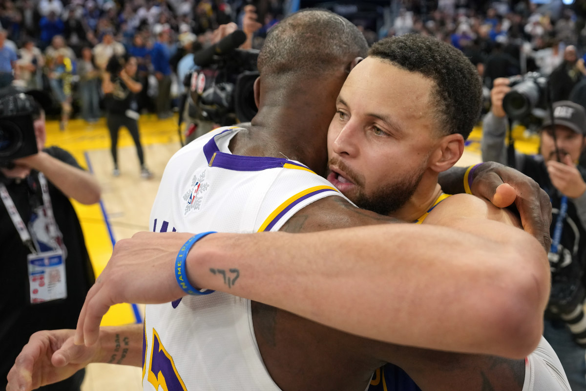 Golden State Warriors guard Stephen Curry and Los Angeles Lakers forward LeBron James.