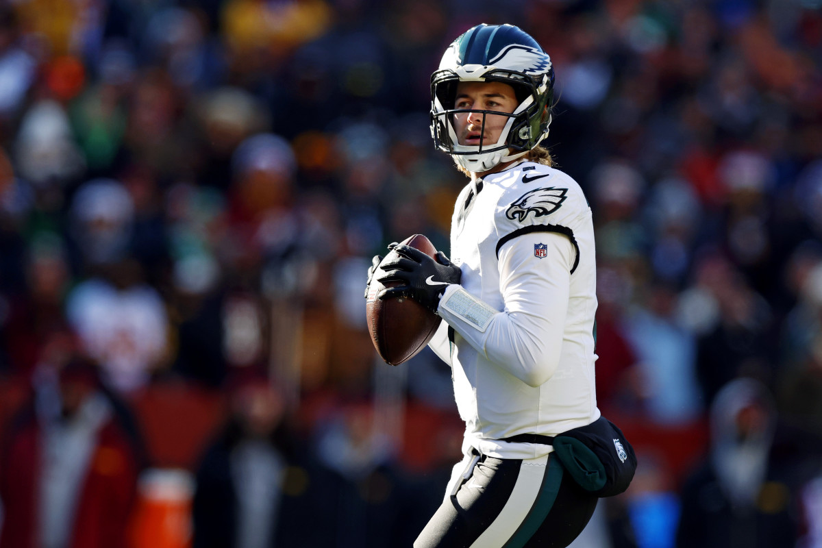 Browns QB Dubbed Prime Trade Target for Saints After Derek Carr's Retirement - Athlon Sports