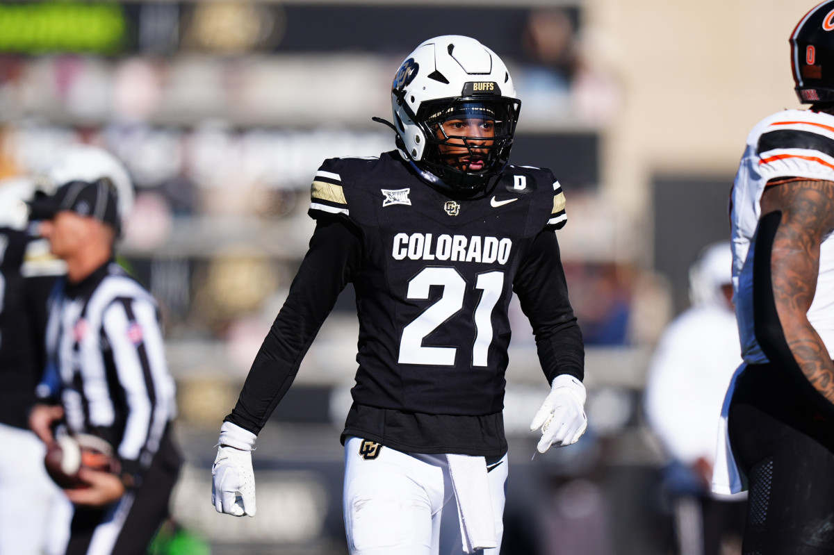 Shilo sanders under fire for what he did during colorado s bowl game