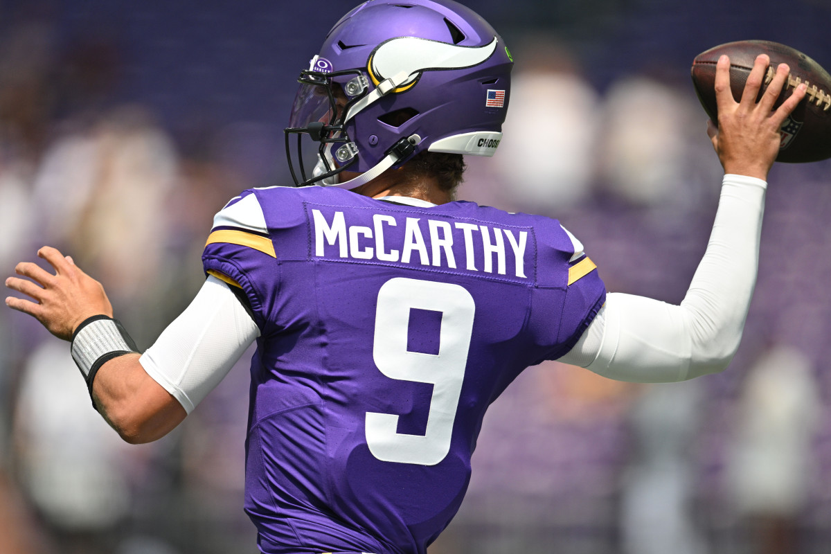 Vikings' JJ McCarthy Sends Four-Word Message to Jayden Daniels - Athlon  Sports