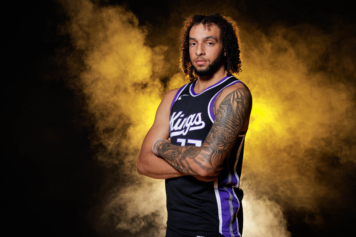 Devin Carter Struggles But Shows Promise in NBA Debut as Kings Defeat Grizzlies Athlon Sports