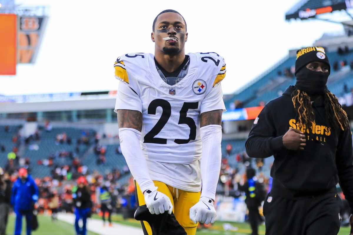 Pittsburgh Steelers Safety DeShon Elliott Making Schedule Excuses After  Three-Game Losing Streak - Athlon Sports