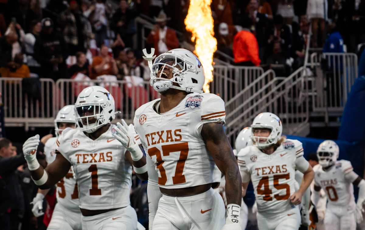 Texas Projected To Land Elite Top-55 Recruit - Athlon Sports
