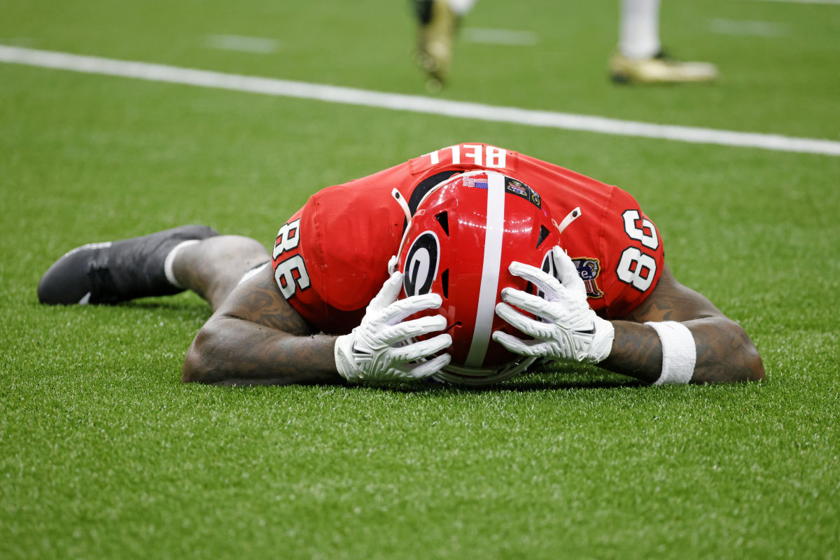 Georgia Bulldogs wide receiver Dillon Bell (86).