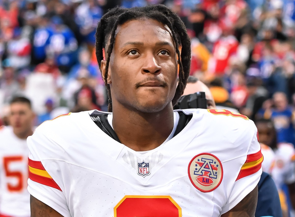 Chiefs Star DeAndre Hopkins Has $750K Payday at Stake in Week 18 - Athlon  Sports