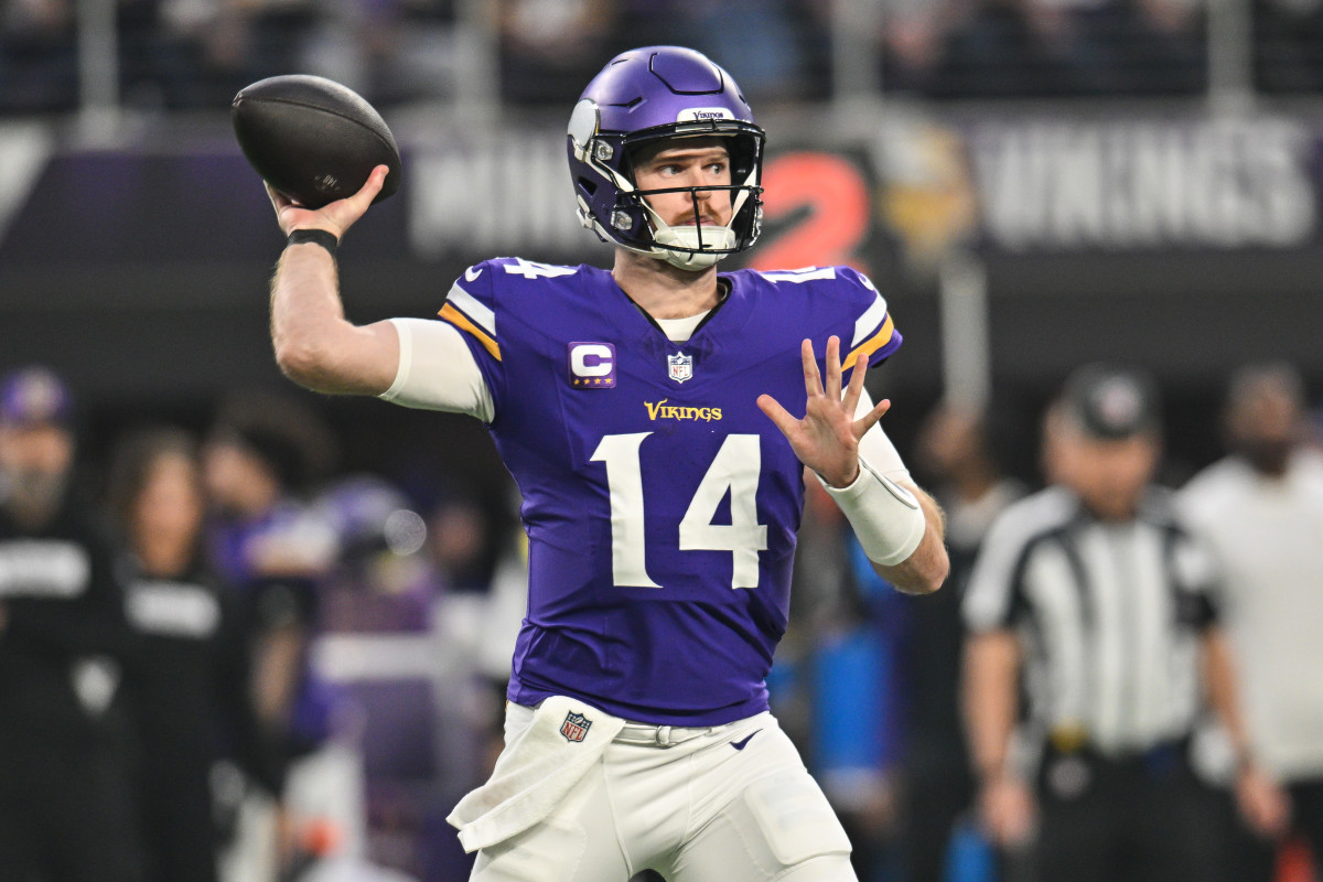 Vikings Predicted to Make $160 Million Commitment to QB Sam Darnold -  Athlon Sports