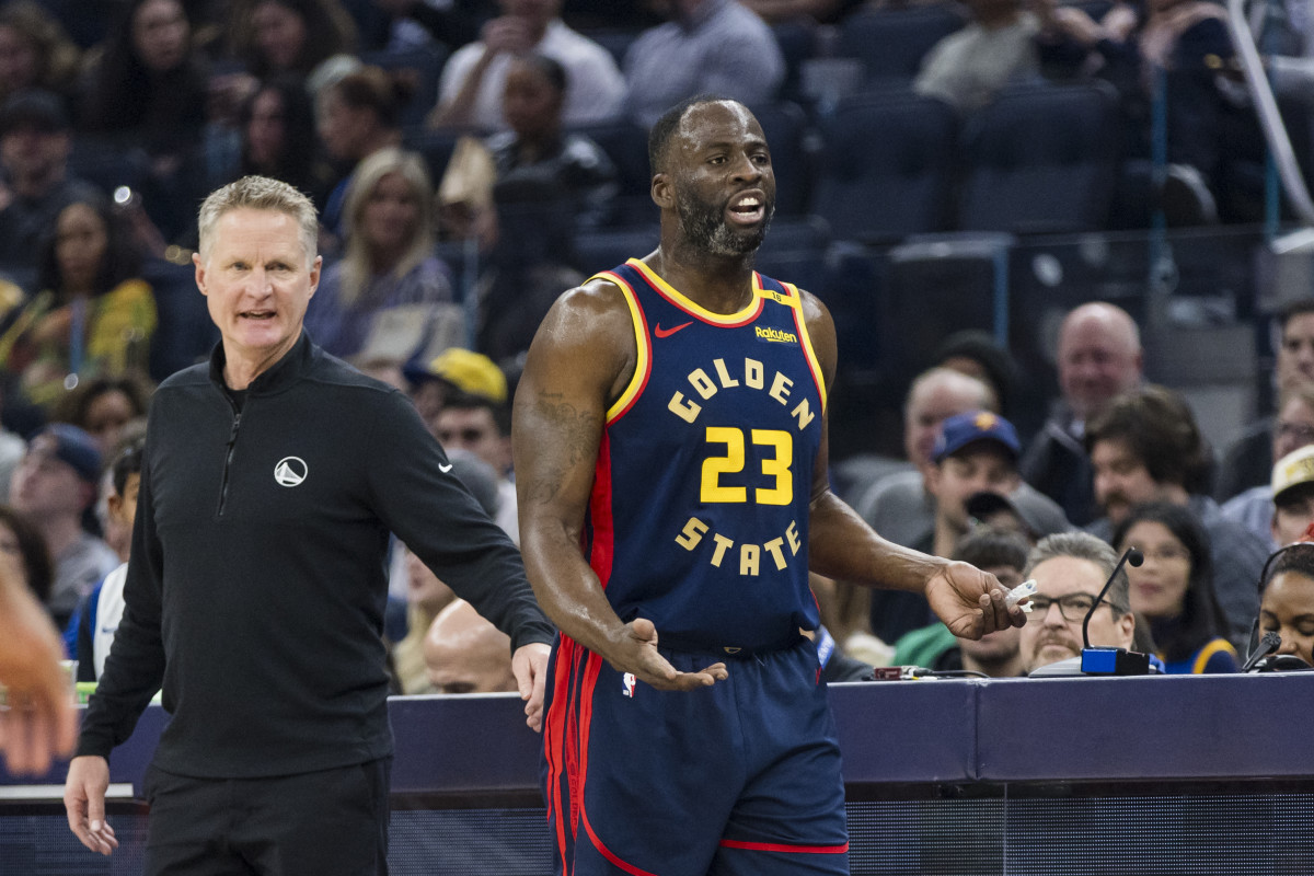 Steve Kerr Reveals Draymond Green Made Key Halftime Decision Amid Warriors’ Blowout Loss - Athlon Sports