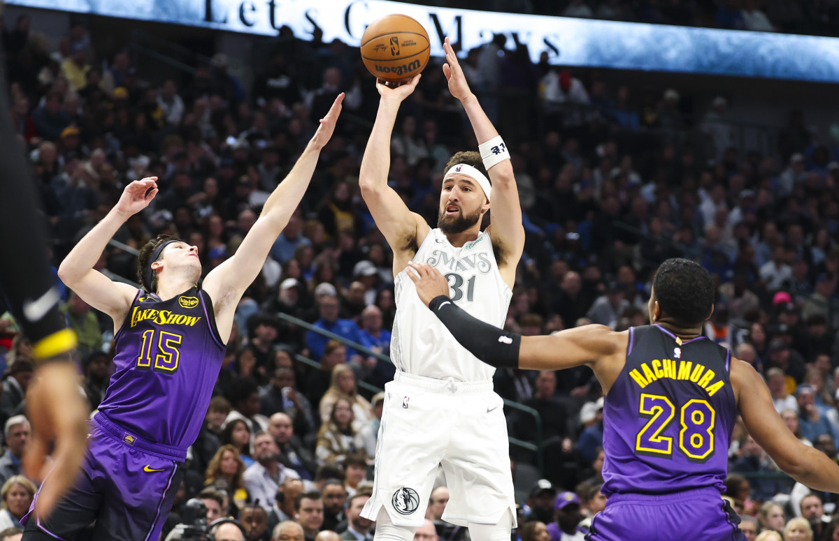  Dallas Mavericks guard Klay Thompson (31)