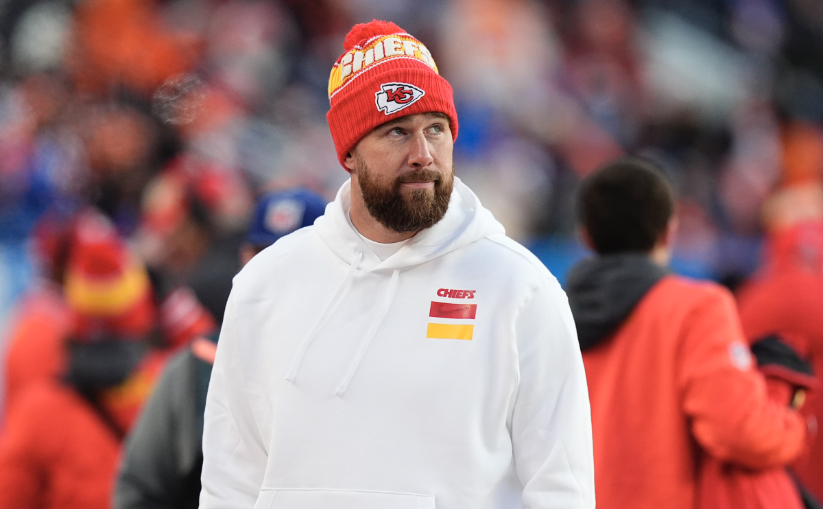 Chiefs TE Travis Kelce Reveals Why He's Considering Retirement - Athlon  Sports