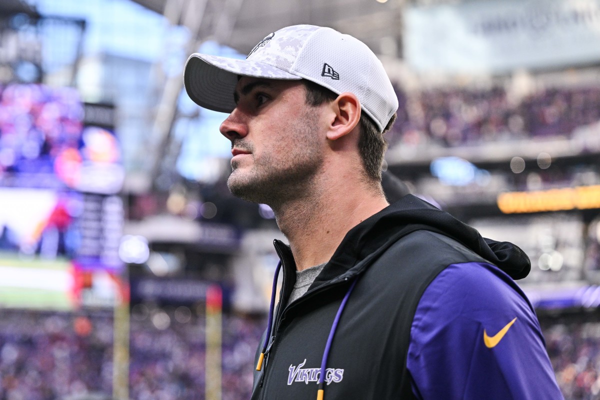 Minnesota Vikings quarterback Daniel Jones