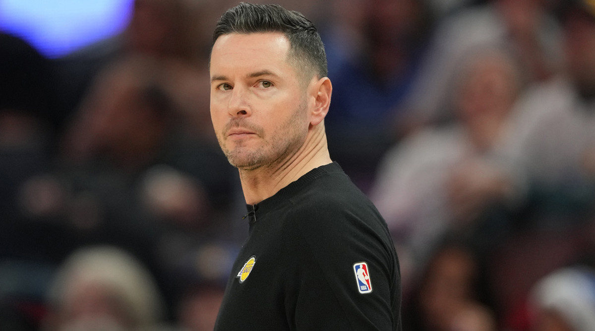 JJ Redick Gets Blowback for Pregame Behavior Before Lakers-Timberwolves - Athlon Sports