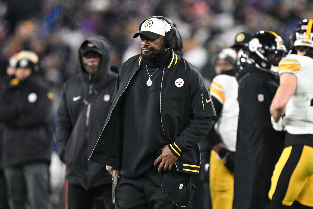 Pittsburgh Steelers Rooney Family Reacts to Brutal Coach Mike Tomlin  Criticism - Athlon Sports