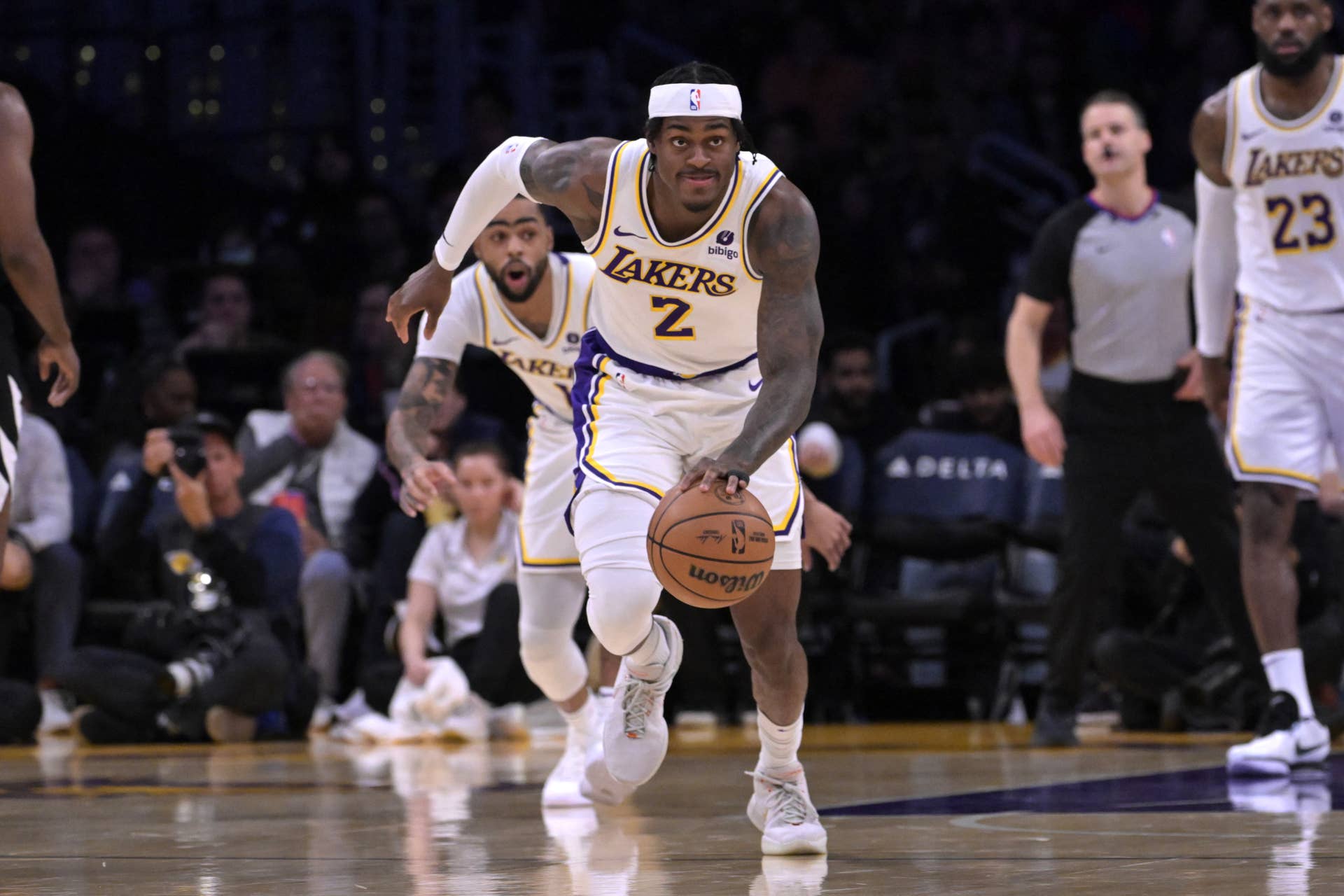 Breathtaking Lakers Notebook: Jarred Vanderbilt's Vanishing Act, Deandre Ayton's Gilded Touch And The Next Ten Games Moment Illustration Breathtaking Lakers Notebook: Jarred Vanderbilt's Vanishing Act, Deandre Ayton's Gilded Touch And The Next Ten Games Moment Illustration
