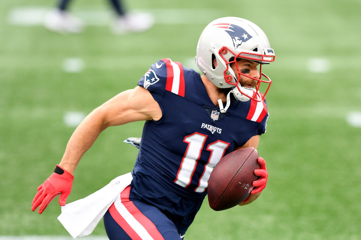 New England Patriots Send 3-Word Julian Edelman Message After Major Announcement - Athlon Sports