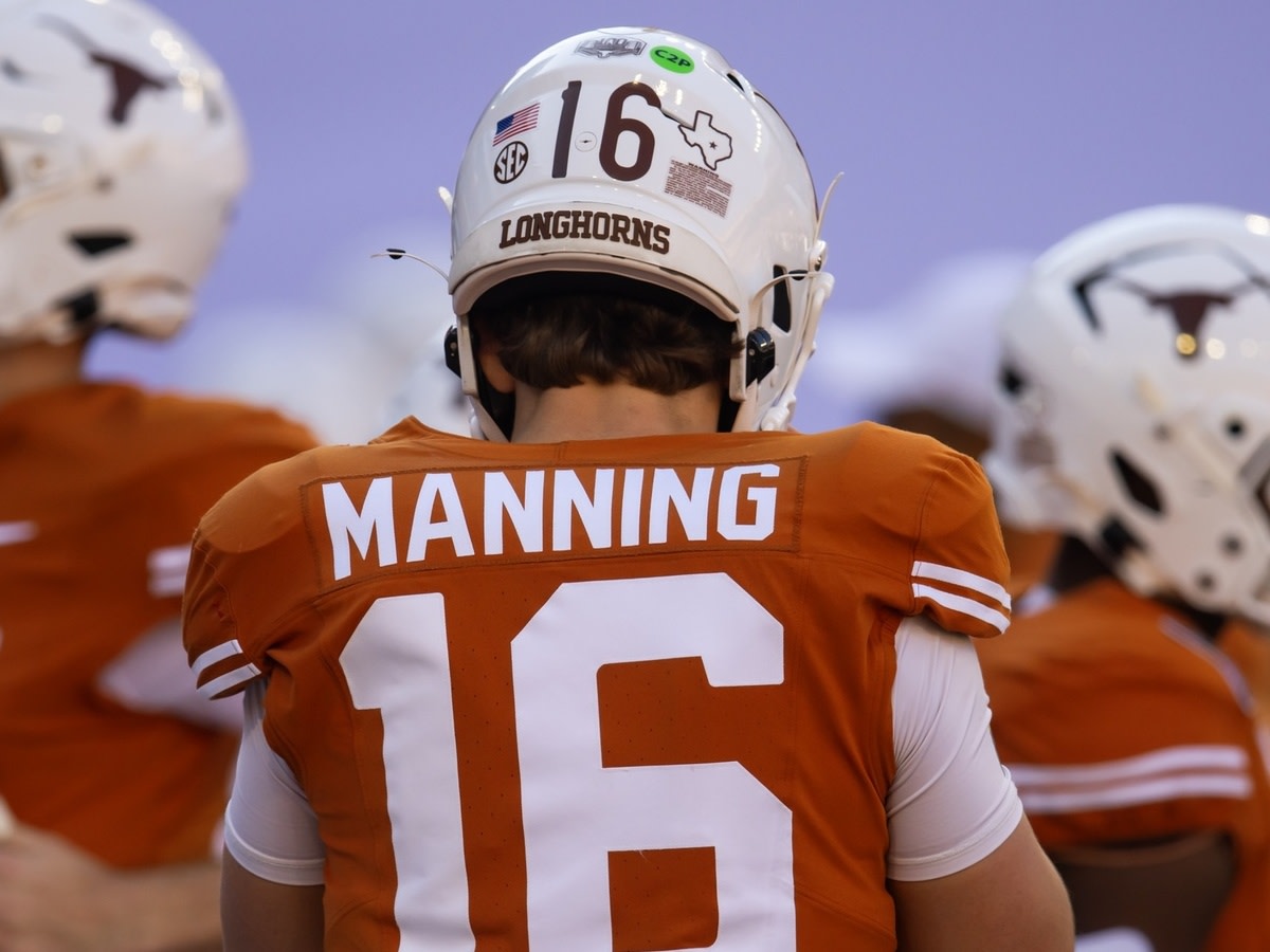 Texas Longhorns quarterback Arch Manning