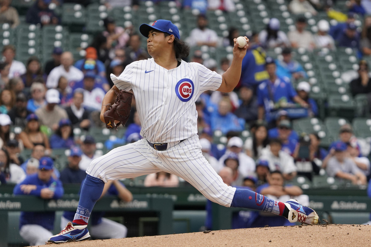 Chicago Cubs pitcher Shota Imanaga throws the ball against the Washington Nationals.