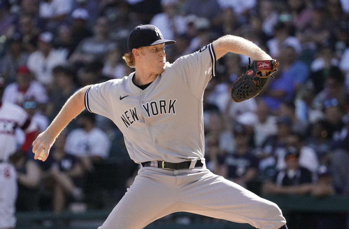 Los Angeles Dodgers Sign Former New York Yankees Pitcher - Athlon Sports