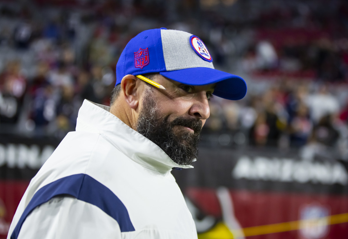 New England Patriots offensive line coach Matt Patricia against the Arizona Cardinals at State Farm Stadium.