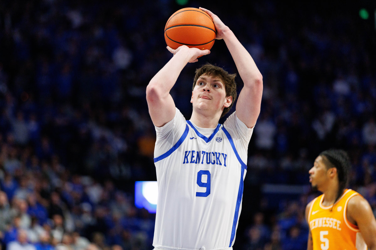 Kentucky Secures Statement Win Over Tennessee, Sweeps Season Series -  Athlon Sports