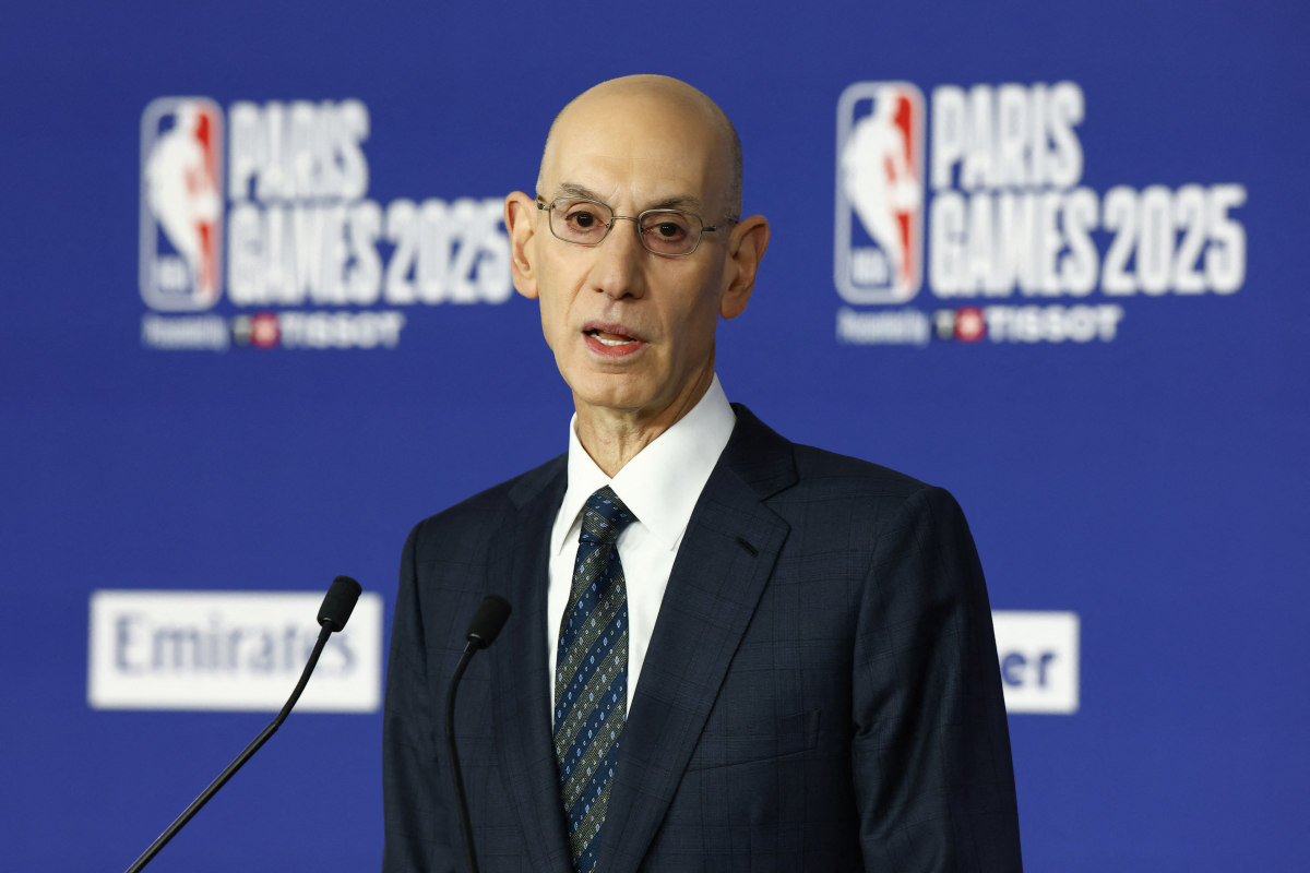 Adam Silver Facing Backlash From Lakers Fans After NBA Schedule Change -  Athlon Sports