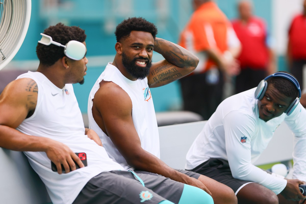 Raheem Mostert Takes Shot at Dolphins Following Blockbuster Trade - Athlon Sports