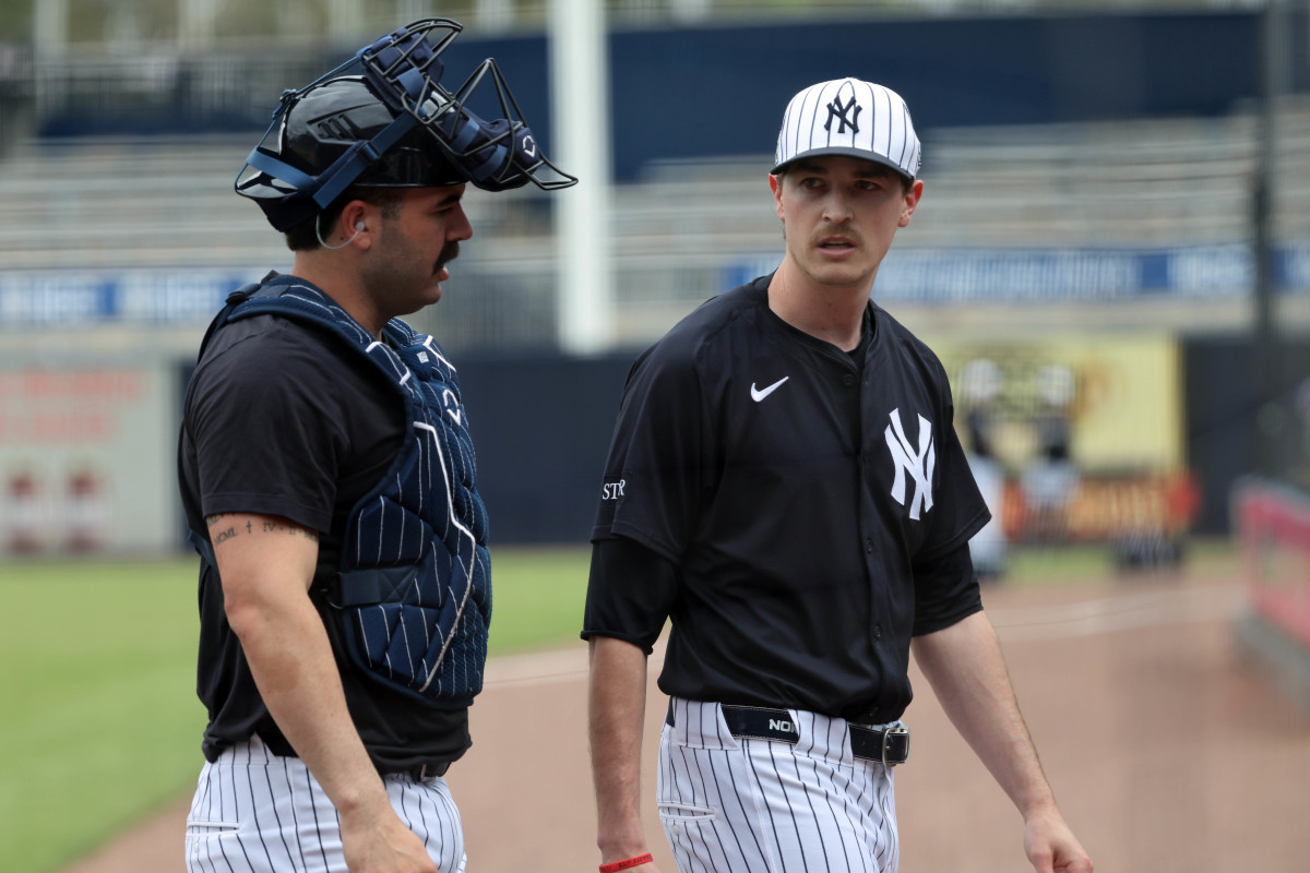 The Wells Question: Are The Yankees Making A Mistake? (Catcher Crisis) - qsukvxy