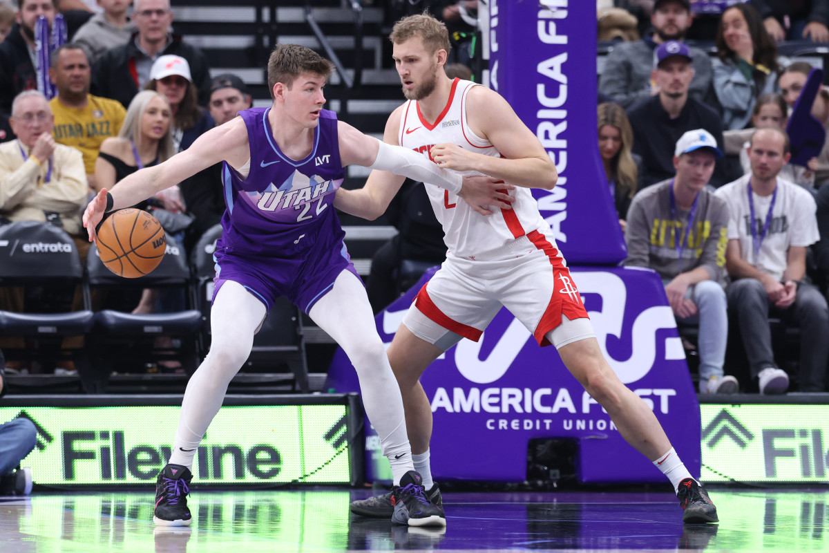 Houston Rockets Waive Jock Landale - Athlon Sports