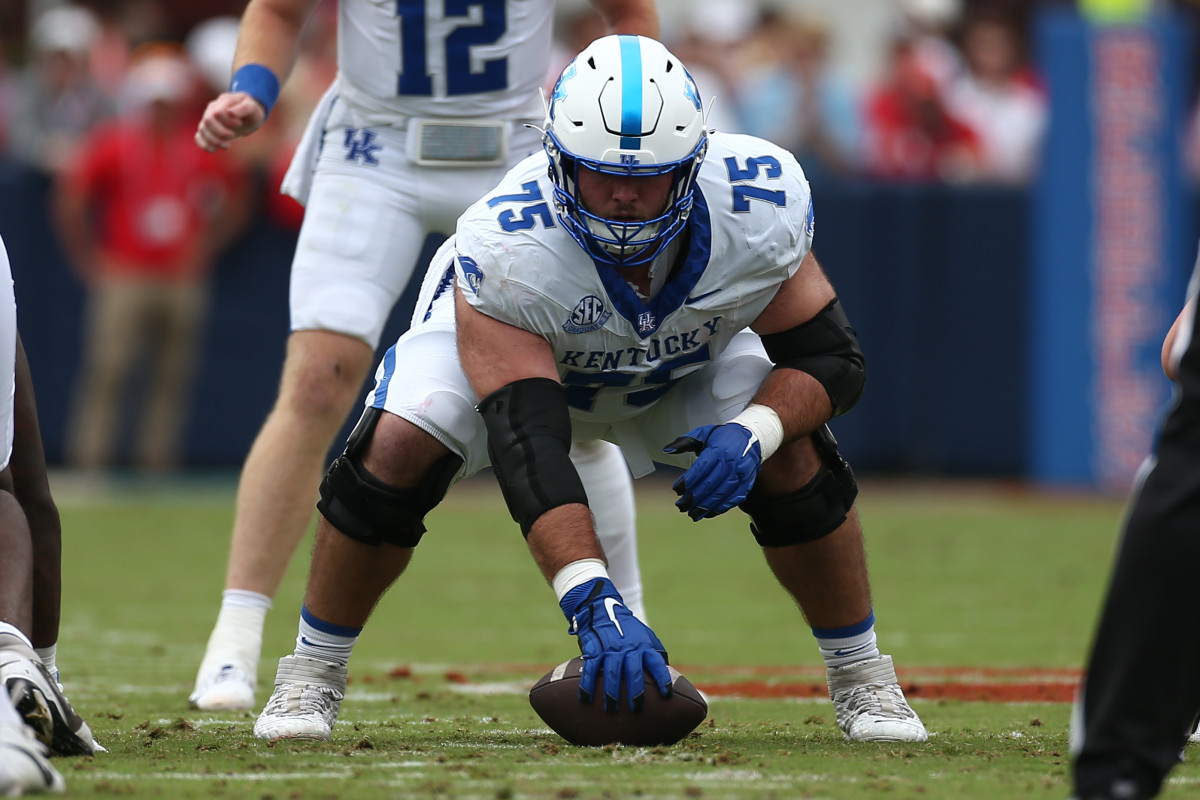 Kentucky Veteran Looks to Carve Out NFL Role with Houston Texans - Athlon Sports