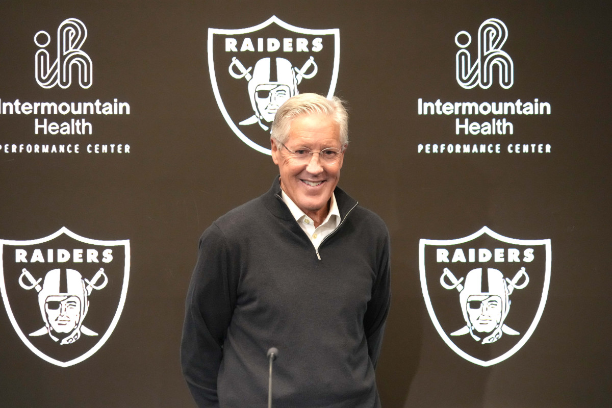 Raiders HC Pete Carroll Turns Heads - Usatsi 25280318 1 