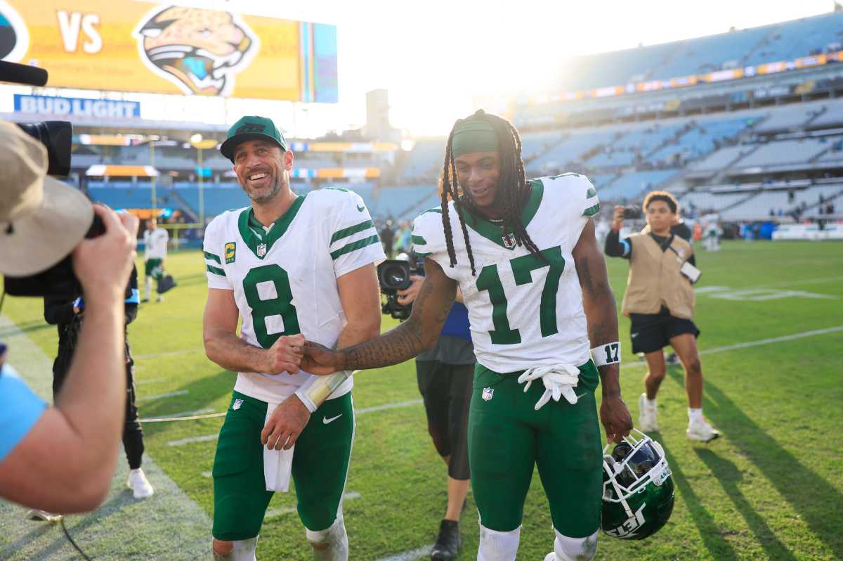 Davante Adams Compares Aaron Rodgers and Matthew Stafford - Athlon Sports