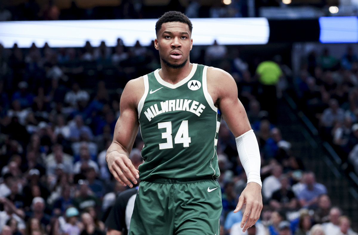 Bucks React to Big Giannis Antetokounmpo News - Athlon Sports