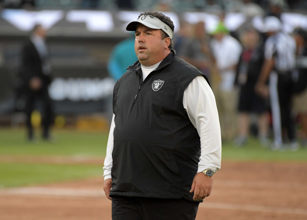 Former Failed Raiders DC Lands Coaching Job in Las Vegas - Athlon Sports