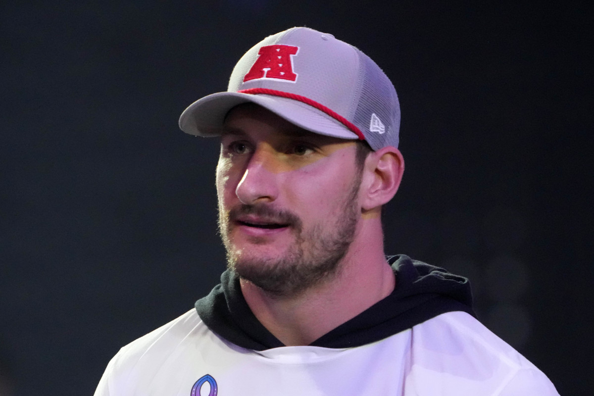 AFC linebacker Joey Bosa of the Los Angeles Chargers during the Pro Bowl Skills Challenge at Nicholson Fieldhouse.