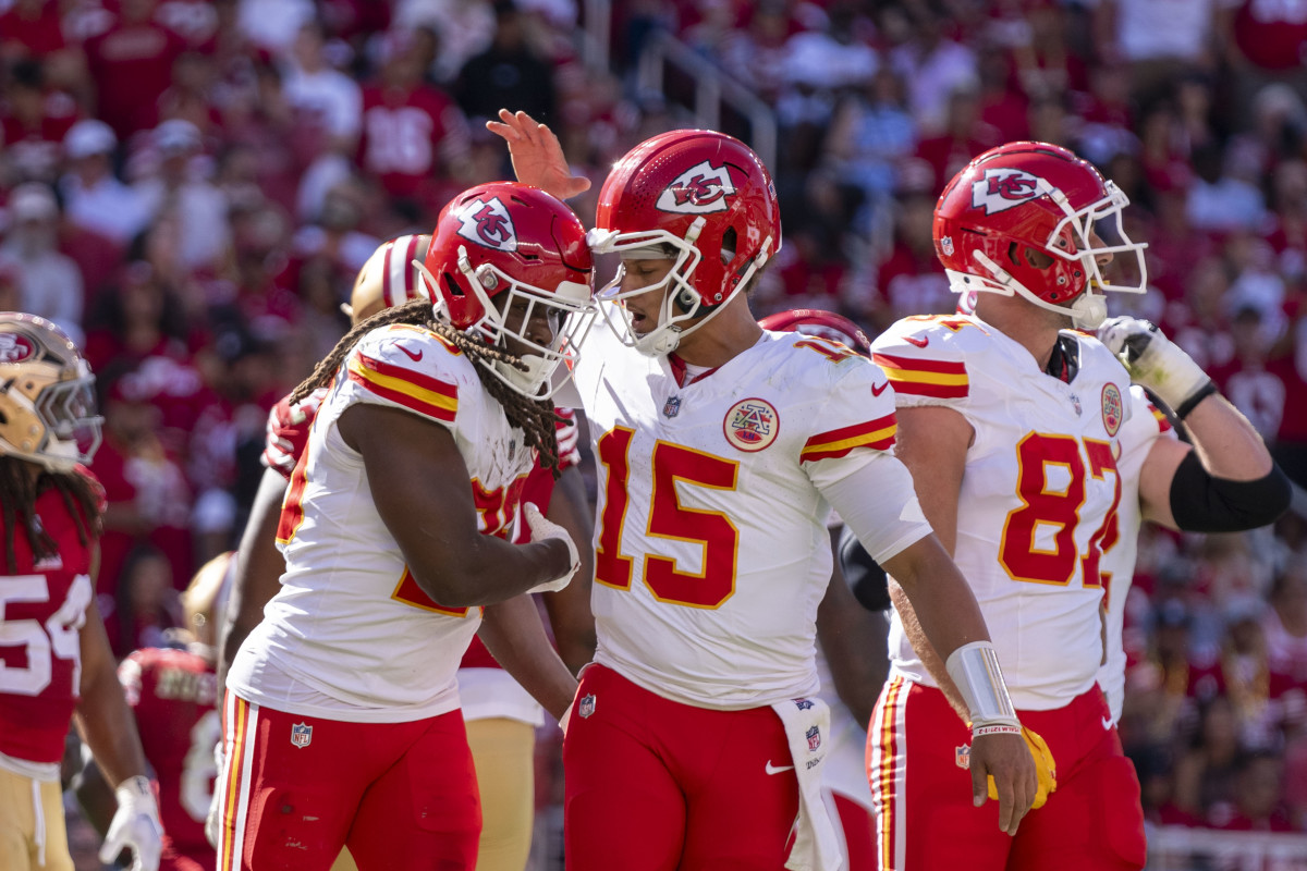 Kansas City Chiefs Running Back Room Now A 3-Headed Monster - Athlon Sports