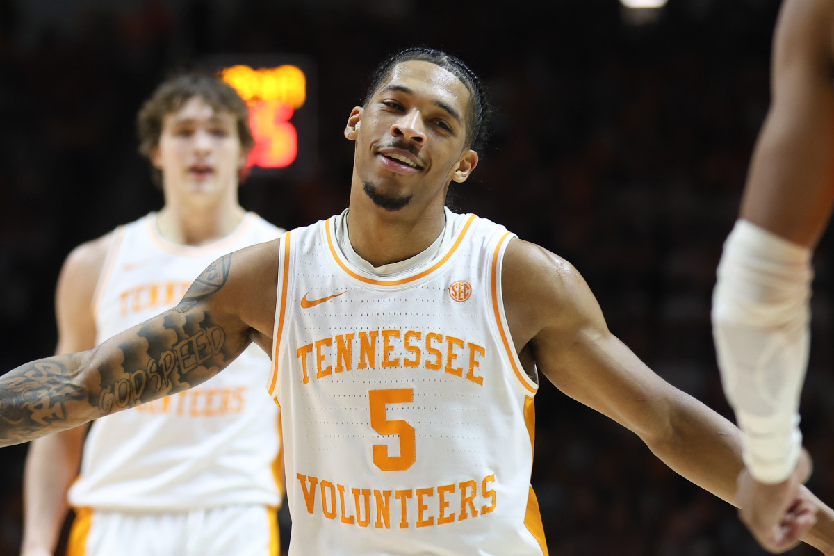 Tennessee Star Zakai Zeigler Made College Basketball History on Friday ...