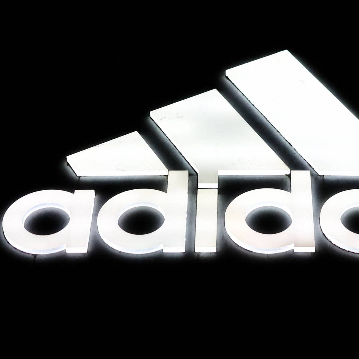 adidas japanese logo