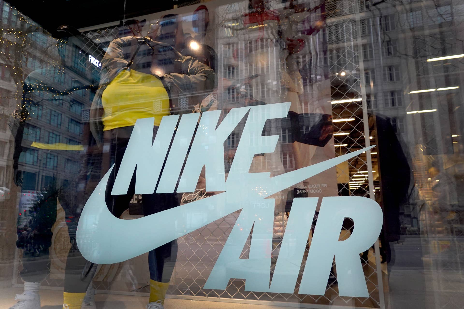 air max store near me