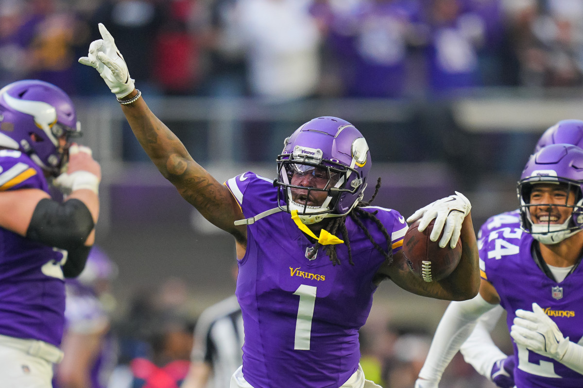 Potential West Coast Reunion Could Spoil Vikings Backup Plan - Athlon Sports