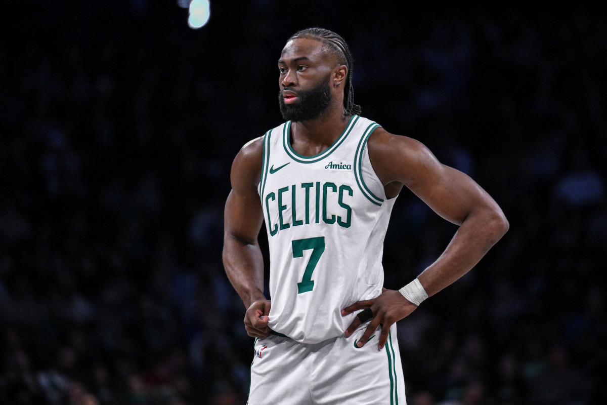 Jaylen Brown Sends Message After Tying Celtics Legend - Athlon Sports