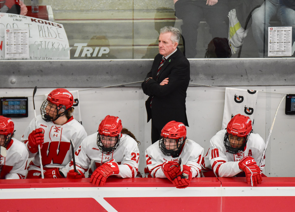 wisconsin-women-s-hockey-earns-national-honors-before-frozen-four