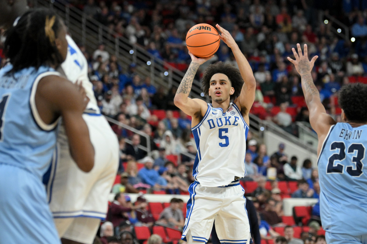 Duke Blue Devils guard Tyrese Proctor (5).