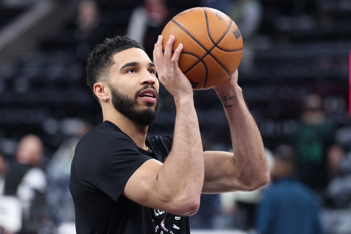 Boston Celtics forward Jayson Tatum warms up on March 21, 2025.