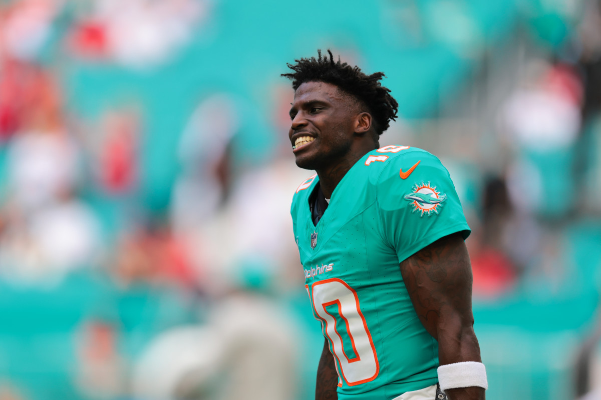 Tyreek Hill Breaks Silence Amid Dolphins Trade Rumors - Athlon Sports