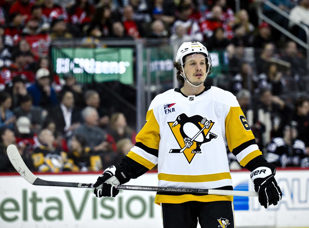 Penguins' Rickard Rakell Trade Rumors Get New Update - Athlon Sports