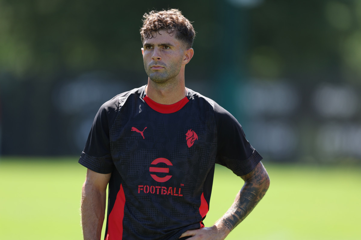 Donovan Backs Christian Pulisic - Ac Milan Training Session 